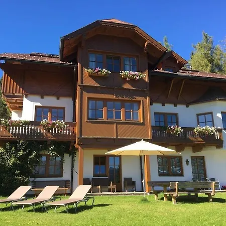 With 1 Bedroom بيت للعطل