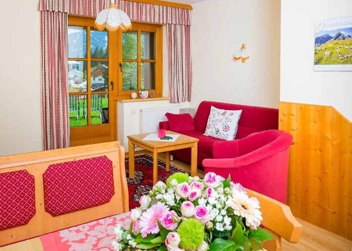 With 1 Bedroom بيت للعطل